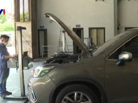 Nhiều trung tâm đăng kiểm bị đình chỉ, ô tô xếp hàng dài đi đăng kiểm