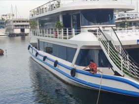 Quảng Ninh:Bão số 2 tan, tàu du lịch Vịnh Hạ Long hoạt động lại từ sáng nay