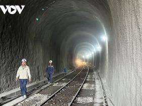 Trưa nay sẽ thông tuyến đường sắt Bắc - Nam sau 10 ngày ách tắc