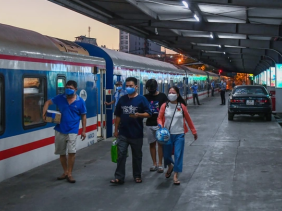 Đường sắt chạy thêm tàu, nối thêm toa phục vụ Tết
