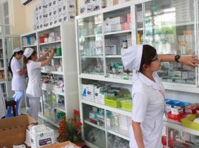 Sớm giải quyết tình trạng thiếu thuốc, vật tư, trang thiết bị y tế
