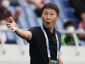 HLV Kim Sang Sik ưu tiên giành thành tích hơn đào tạo trẻ