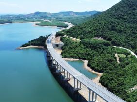 Cao tốc Vũng Áng - Bùng hoàn thành, thông tuyến từ Hà Nội đến Quảng Trị