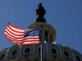 Ông Trump kêu gọi dùng “phương án hạt nhân” để mở cửa chính phủ