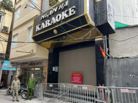 Đề nghị phạt 188 triệu đồng với quán karaoke múa thoát y ở Hà Nội