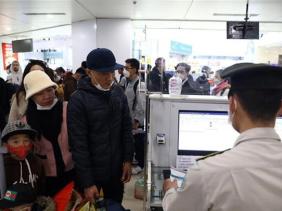 Vụ hành khách bị yêu cầu xuống máy bay, xóa bài trên Facebook: Tổng cục Hải quan vào cuộc