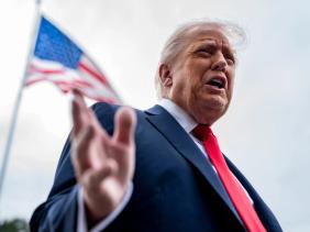 Ông Trump tính lập website 'TrumpRx' bán thuốc giá rẻ trực tiếp cho dân Mỹ