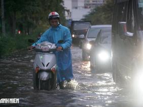 Người dân TP.HCM đối mặt với thời tiết nguy hiểm vào tuần tới