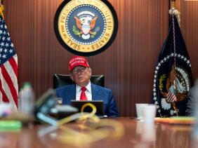 Canh bạc của Tổng thống Trump khi tấn công Iran