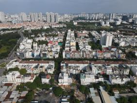 Chuyên gia khuyến nghị TP.HCM không làm đại trà khi chuyển 5 huyện thành quận