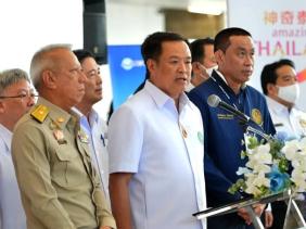 Lộ diện tỉ phú bất ngờ dẫn đầu cuộc đua giành ghế Thủ tướng Thái Lan