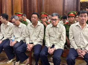 Xét xử cựu Chủ tịch An Giang nhận tiền tỷ, "nâng đỡ" tiếp tay khai thác cát lậu