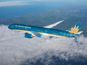 Vietnam Airlines Group mở bán 3 triệu vé máy bay Tết Nguyên đán Giáp Thìn 2024