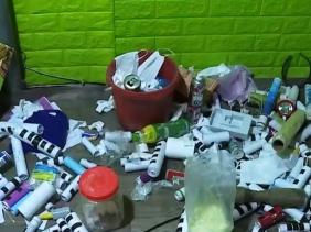 Thiếu niên 14 tuổi mua nguyên liệu trên mạng tự chế pháo nổ chia cho bạn