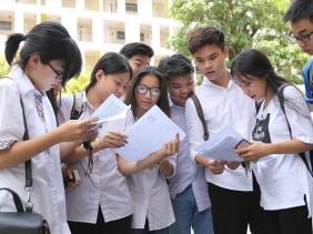 Nhiều thí sinh chọn xét học bạ để "nhẹ gánh" trước kỳ thi tốt nghiệp THPT