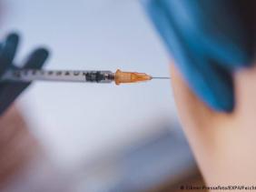 Người đàn ông Đức tiêm ít nhất 87 mũi vắc xin COVID-19