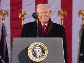 Ông Trump tuyên bố 'chiến thắng rất lớn' trước phe Dân chủ