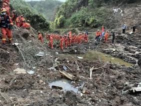 Trung Quốc đề nghị Mỹ hỗ trợ điều tra vụ rơi máy bay ở Trung Quốc