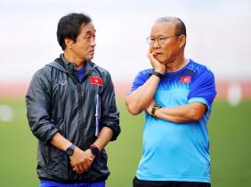 HLV tuyển Việt Nam và U.23 'hai trong một'?