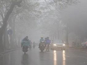 Miền Bắc nồm ẩm bất thường, vì sao?