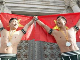 Quốc Cơ - Quốc Nghiệp phá kỷ lục thế giới
