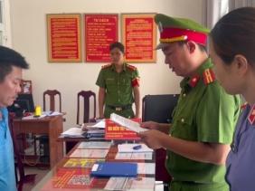 Bắt nhân viên văn phòng đăng ký đất đai ở Quảng Nam vì nhận hối lộ