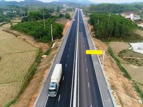 Cử tri phản ánh đường cao tốc chưa đạt chuẩn, Bộ Giao thông vận tải nói gì?