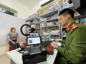 Dồn lực chuẩn bị đổi thẻ căn cước