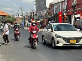 Hai dự án 'rùa bò' tại TP.HCM về đích sát lễ, đường sạch bóng lô cốt