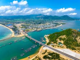 Di dời toàn bộ tàu neo đậu tại cảng cá Quy Nhơn về đầm Đề Gi