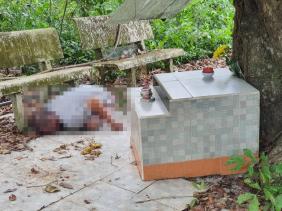 Đi tìm cây móc dừa, phát hiện người đàn ông tử vong trong tư thế "lạ"