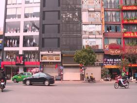 Hà Nội: Muôn kiểu cải tạo đáp ứng phòng cháy chữa cháy của các quán karaoke