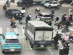 Hà Nội: 45 xe tải, xe đầu kéo vi phạm TTATGT bị xử lý trong khung giờ cao điểm