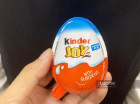 Kẹo trứng Kinder vẫn bày bán ở TPHCM, loại nhiễm khuẩn "vắng bóng"