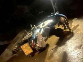 "Kẹp 3" trên xe máy đi chơi Noel, 2 nữ sinh lớp 8 ở Nghệ An gặp tai nạn tử vong