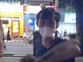 Vụ người đàn ông bán hàng rong bị tố quấy rối nữ du khách ở hồ Gươm: Công an vào cuộc xác minh