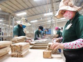 Cách tính 'mức sống tối thiểu' gây tranh cãi