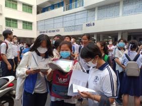  Hơn 3.000 thí sinh dự thi môn đầu tiên Kỳ thi tuyển sinh lớp 10 vào Trường Phổ thông Năng khiếu