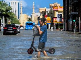 Nghi vấn công nghệ gieo mưa nhân tạo gây ra trận lụt lịch sử ở Dubai?