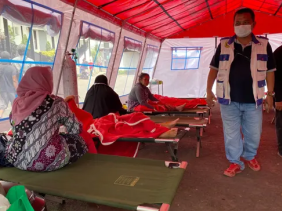 Nạn nhân vụ động đất ở Indonesia: Không thể ngủ vì lo sợ dư chấn