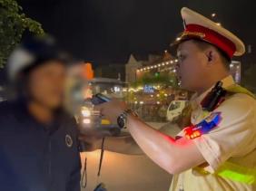 Một phó bí thư phường, cán bộ Ban quản lý Khu kinh tế ở Bình Định dính nồng độ cồn kịch khung