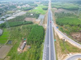 Sớm nâng cao tốc Cam Lộ - La Sơn lên 4 làn xe, tăng kết nối QL1