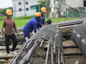 Giá vật liệu tăng phi mã, 20 nhà thầu cao tốc Bắc-Nam khẩn thiết “kêu cứu"