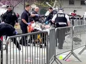 Một người tự thiêu bên ngoài phiên tòa xét xử ông Trump