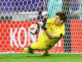 Thắng sốc UAE, Tajikistan vào tứ kết Asian Cup trong lần đầu tham dự