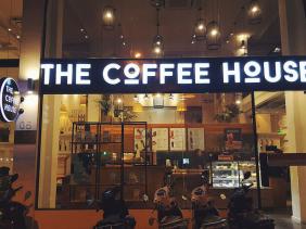 The Coffee House lên tiếng về vụ việc nữ bác sỹ bị tai nạn khi uống cafe