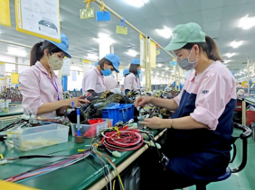 Tổng Liên đoàn Lao động Việt Nam lấy ý kiến về 3 phương án hoán đổi ngày nghỉ lễ Giỗ Tổ và 30/4-1/5