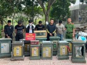 Bắt nhóm trộm chuyên đột nhập đền, chùa, nhà thờ