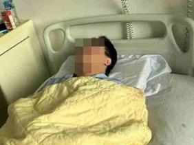 Xác minh vụ việc nam sinh viên ở Hà Nội bị đánh gãy xương hàm vì cho rằng "nhìn đều"