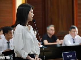 Xét xử người mẫu Ngọc Trinh: Khó tả ánh mắt người cha luôn nhìn về con gái